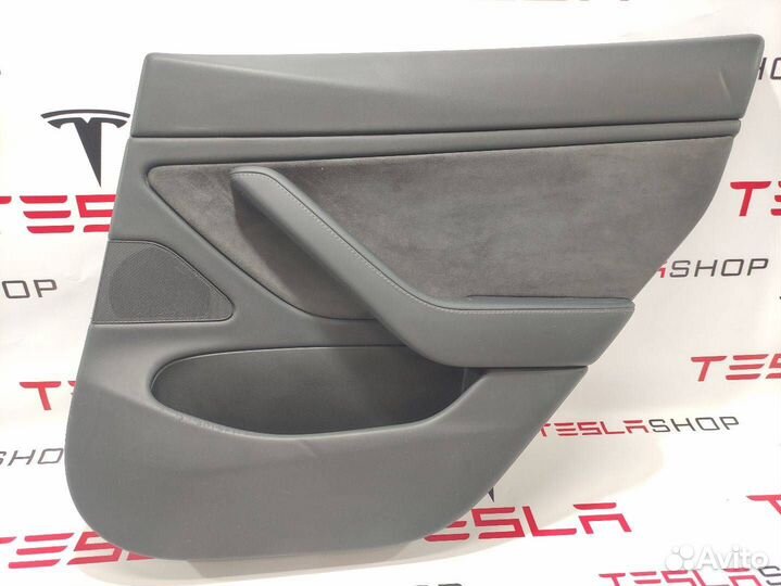 Обшивка двери задней правой Tesla Model 3 2019