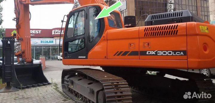 Стекло кузовное заднее левое doosan DX300LCA