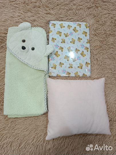 Бортик в кроватку+пледы+постельные принадлежности