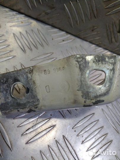 Петля капота левая Fiat Ducato 2015-2021