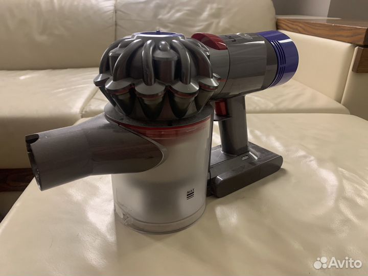 Пылесос dyson v8