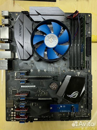 Материнская плата Asus Strix B250F Gaming в сборе