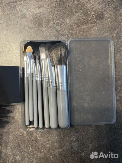 Кисти для макияжа новые