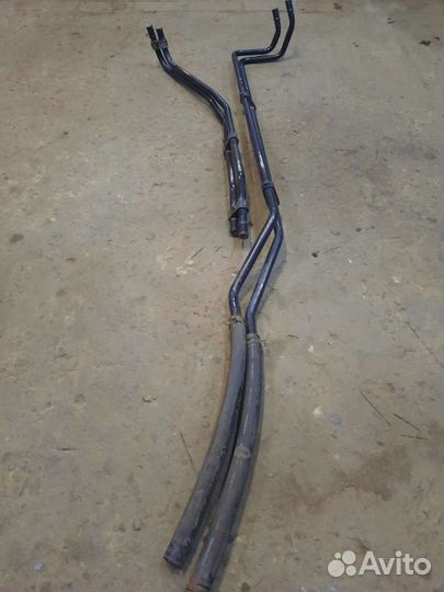 Трубки заднего отопителя (печки) на VW Sharan 1