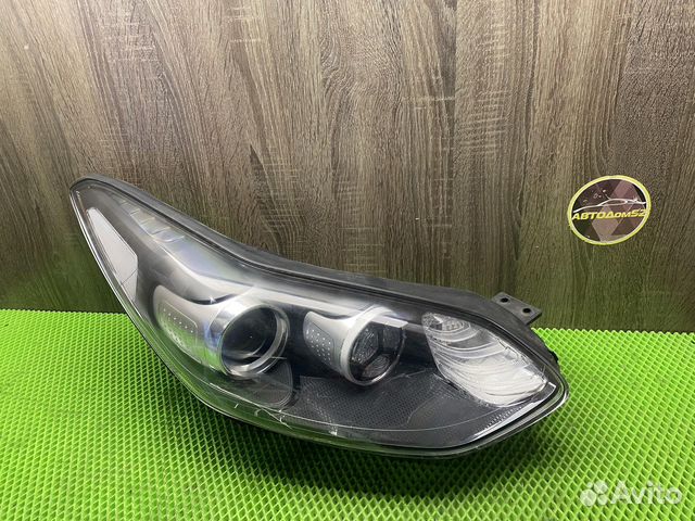 Фара правая Kia Sportage 4 92102f1010