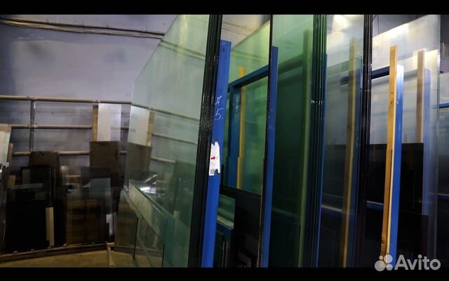 Стеклянные двери на заказ