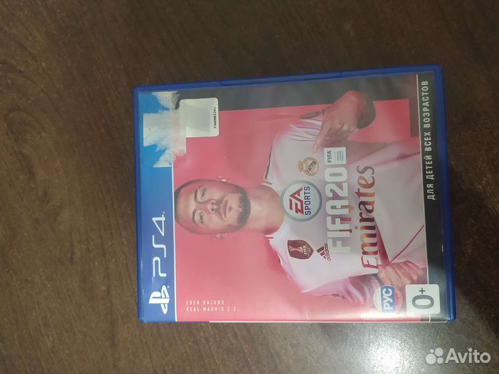Sony PS4 slim 1tb