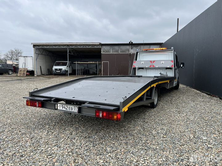 Платформа эвакуатора с документами