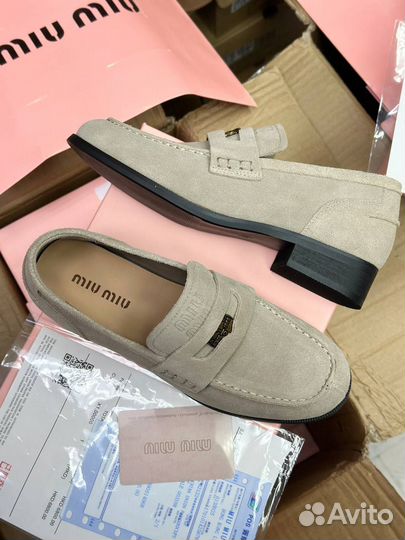 Лоферы Miu Miu натуральная замша женские