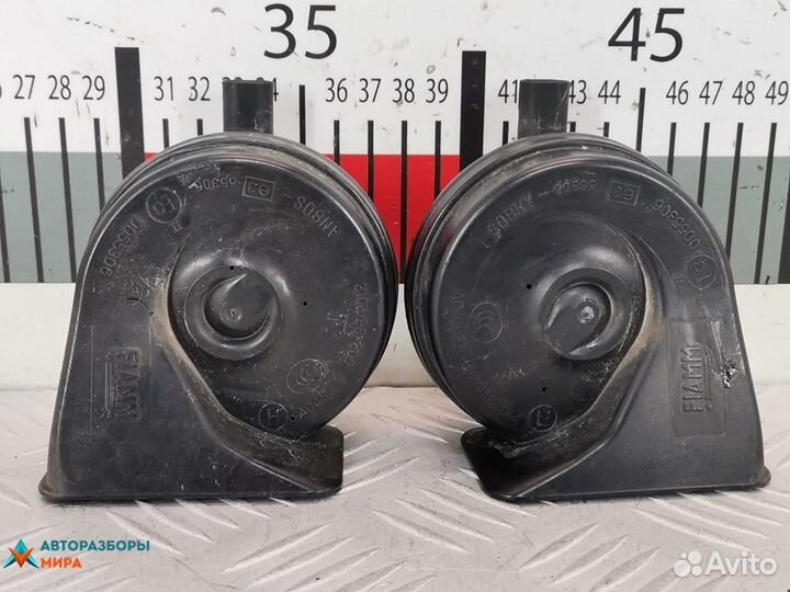 Сигнал (клаксон) BMW X1 E84 рест. 2013 61337159420