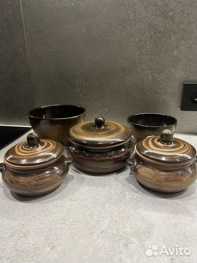 Горшочки для запекания и салатники набором