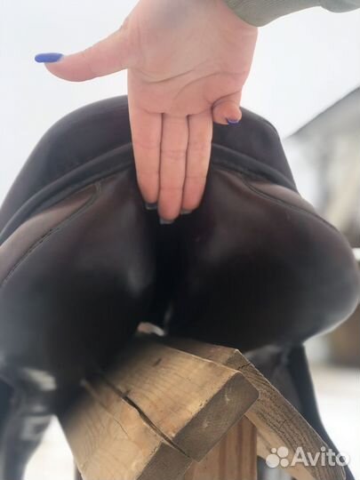 Конкурное седло