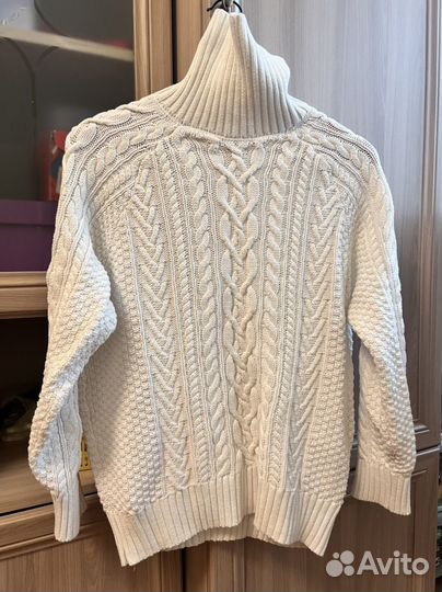 Белый свитер хлопок zolla