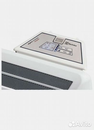 Конвектор Electrolux ECH/AGI-3000 новый
