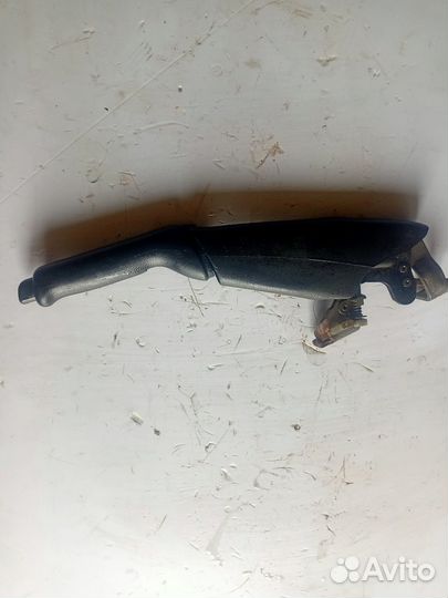 Рычаг стояночного тормоза Volkswagen Golf 3