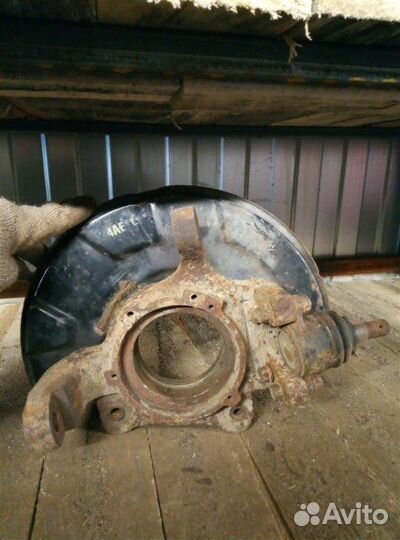 Кулак (цапфа) передний правый Ssang Yong Kyron