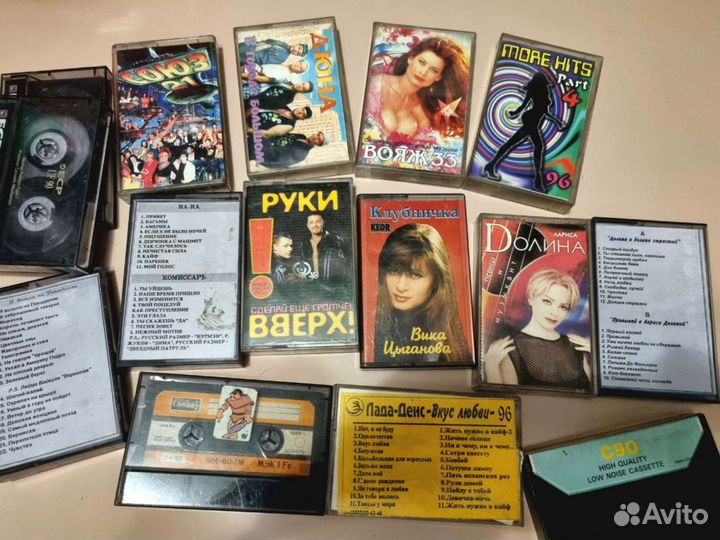 Аудиокассеты популярных исполнителей 90-х раритет