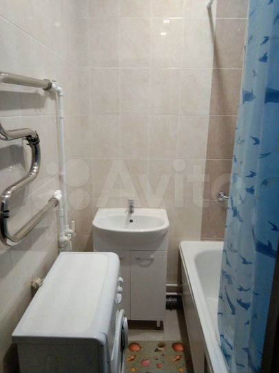 2-к. квартира, 46 м², 3/3 эт.