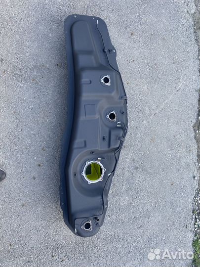 Топливный бак Mitsubishi Pajero 4 (коротыш) бензин