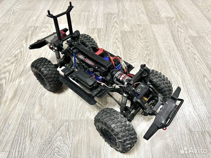 Traxxas trx4 defender 1/10