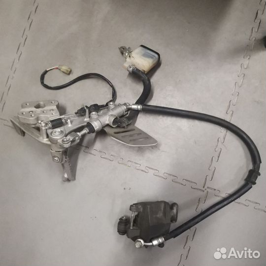 Машинка заднего тормоза suzuki GSX-R