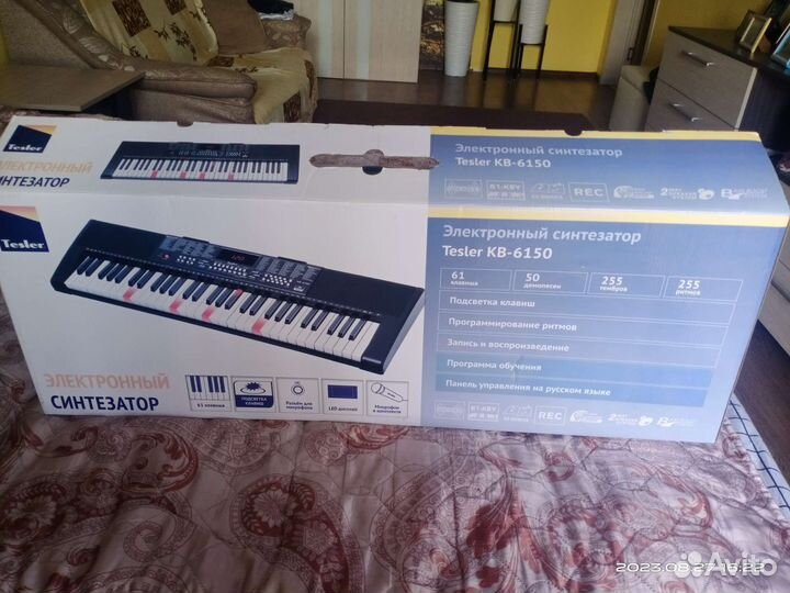 Электронный синтезатор Tesler KB-6150