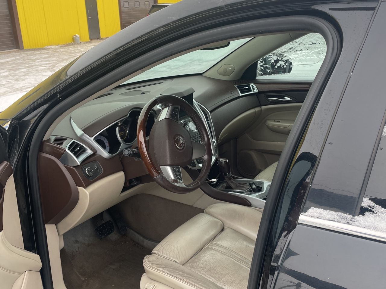 Cadillac SRX: фото владельца
