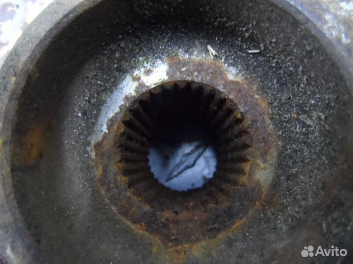 Ступица задняя левая Hyundai Santa Fe 3 DM