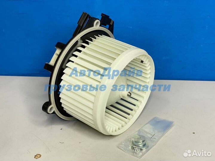 Мотор отопителя кабины Ивеко Дейли