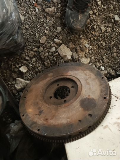 Маховик паз