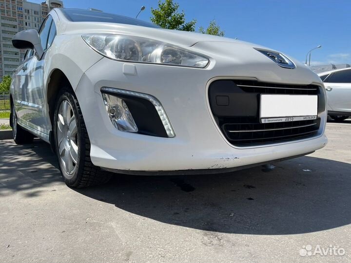 Peugeot 308 1.6 AT, 2012, битый, 122 283 км