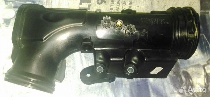 Воздуховод впускного коллектора Мерседес ом 646