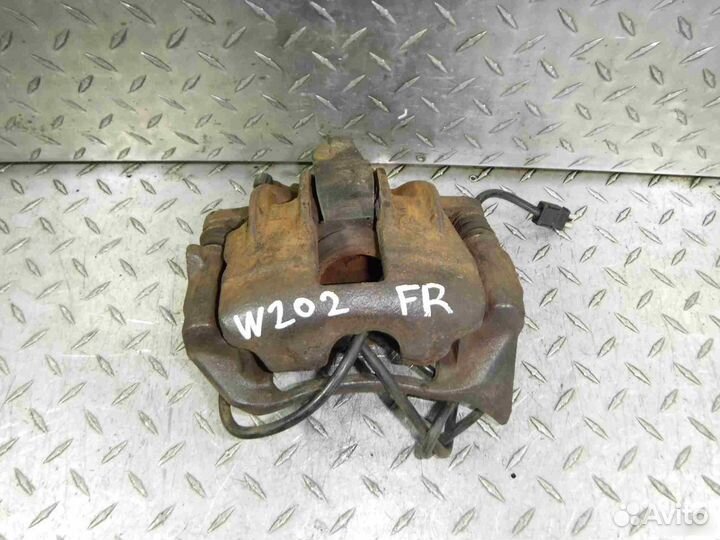 Суппорт тормозной передний правый Mercedes-Benz C