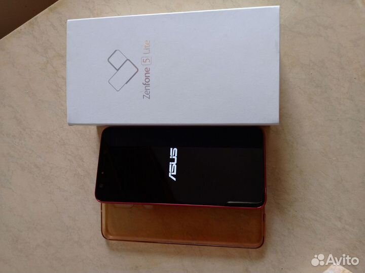 ASUS ZenFone 5 Lite ZC600KL, 4/64 ГБ