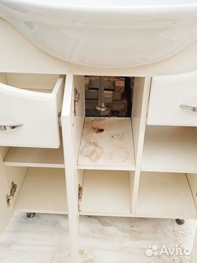 Тумба с раковиной для ванной бу