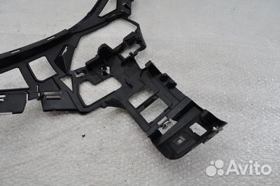 Кронштейн бампера правый Mercedes EQS 297 A2978850604 Б/У