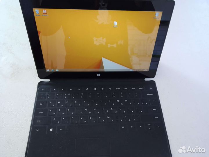Планшет с клавиатурой Microsoft Surfase 64 гб