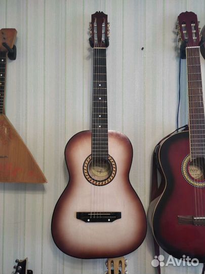 Продам гитару