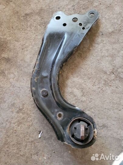 Рычаг подвестки заднии правый Mazda 6 GJ