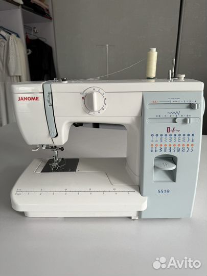 Швейная машина Janome 5519