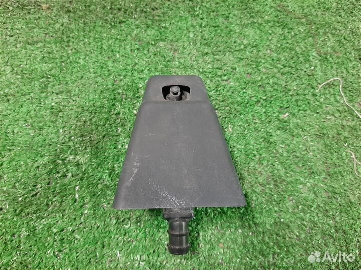 Форсунка омывателя фары левой Nissan X-Trail T30