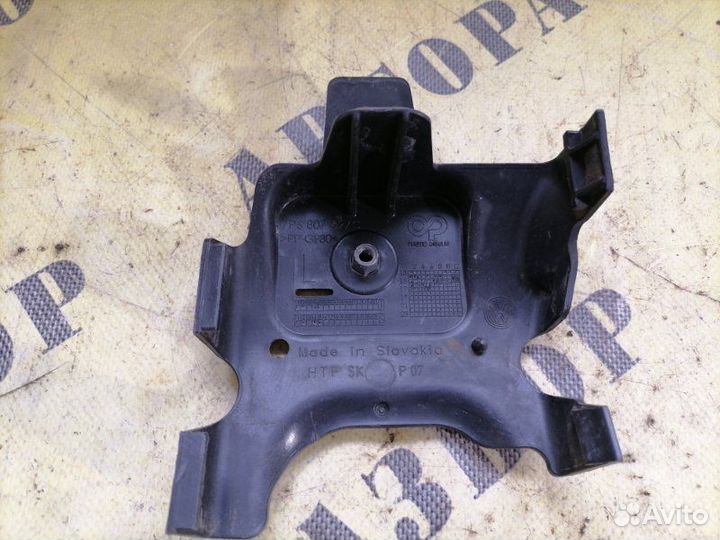 Кронштейн переднего бампера Volkswagen Touareg