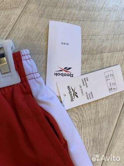 Спортивный костюм reebok 7-8 лет