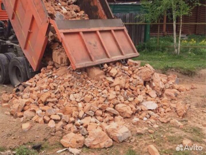 Бой кирпича, бетона