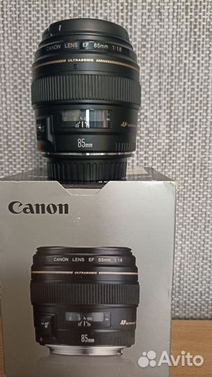 Объектив Canon EF 85mm f/1.8 USM