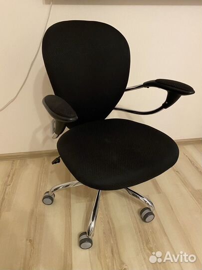 Компьютерное кресло