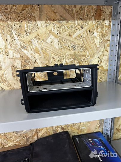 Полка от панели авто