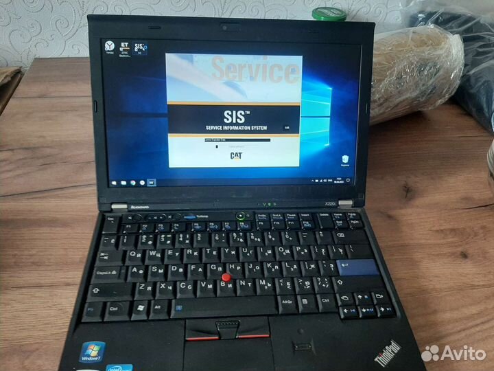 Ноутбук для диагностики техники CAT. ET+SIS