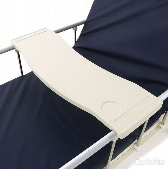 Медицинская кровать для лежачих больных