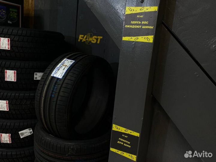 Kumho Ecsta HS51 215/55 R17 94V